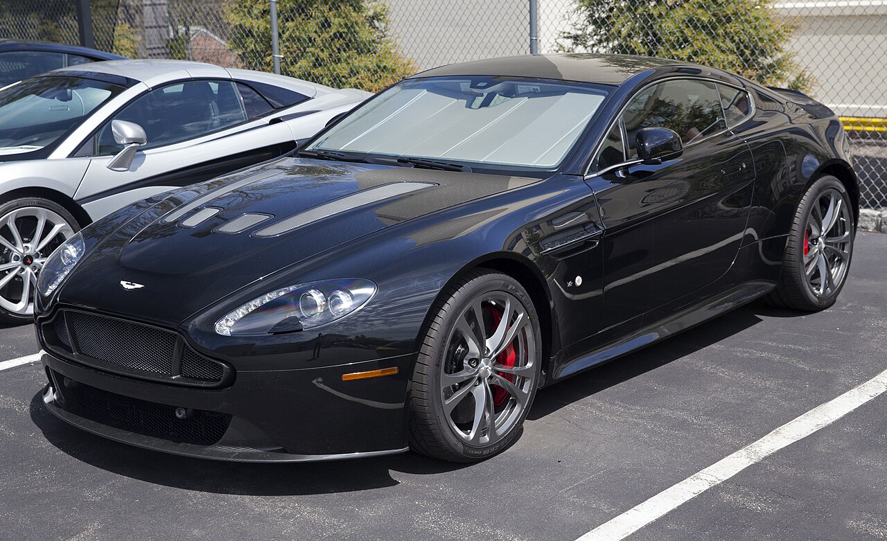 Aston Martin V8 — V8 Vantage AM305 (2005-2017)