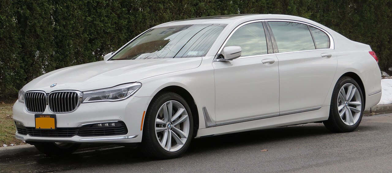 BMW 7 Series — 6th gen G11/G12 (2015-2022)