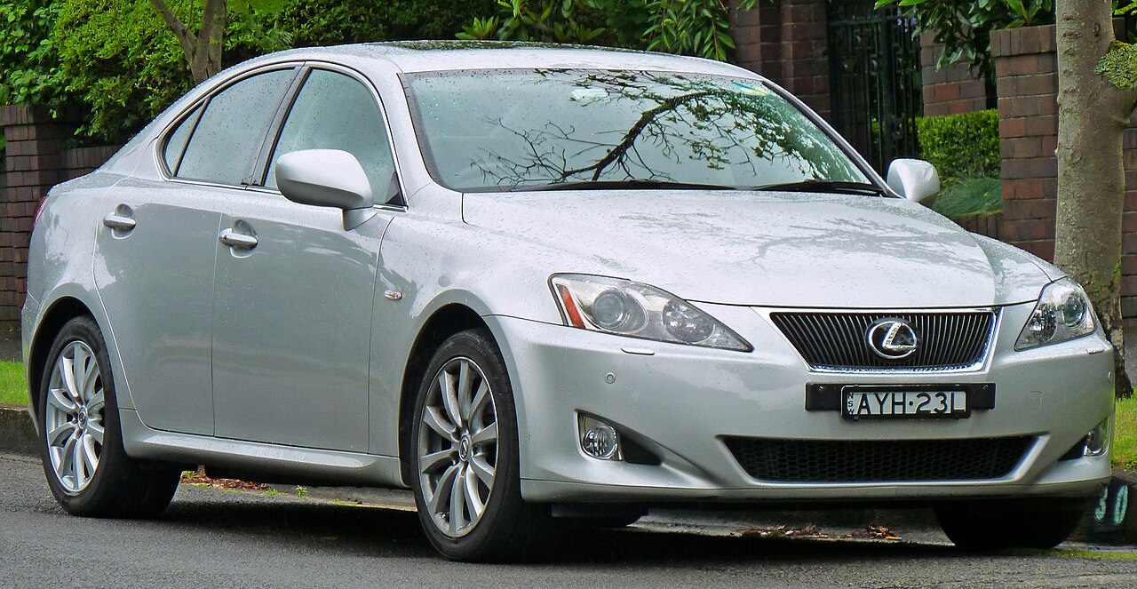 Lexus Is — 2nd gen XE20 (2005-2013)