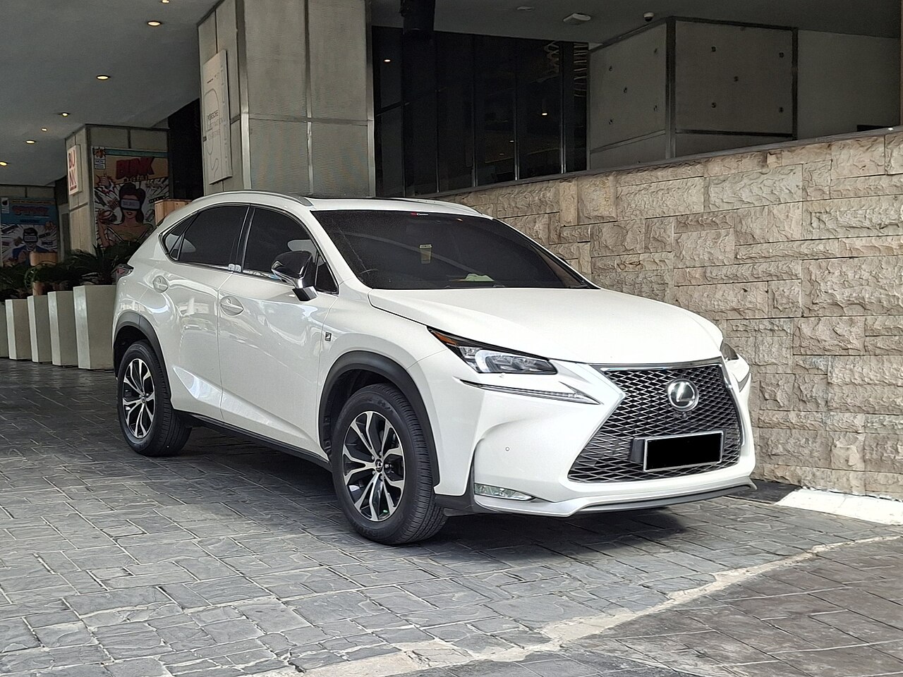 Lexus Nx — 1st gen AZ10 (2014-2021)