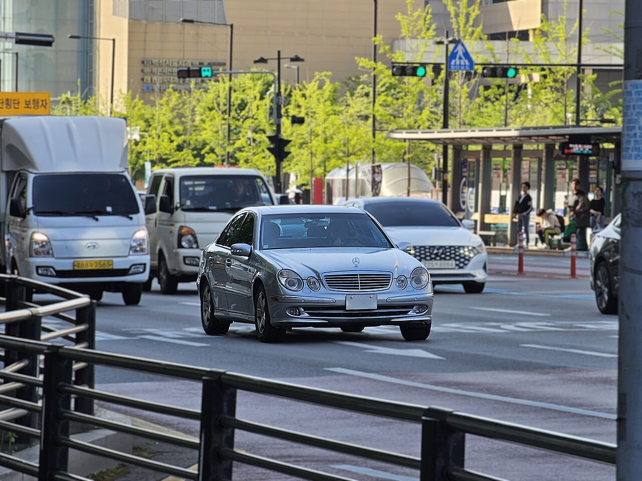 Mercedes-Benz E-Class — W211 (2002-2009)