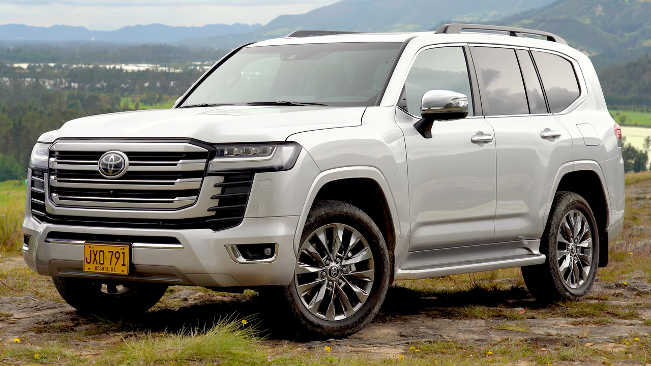 Toyota Land — Land Cruiser 300 (2021-present)