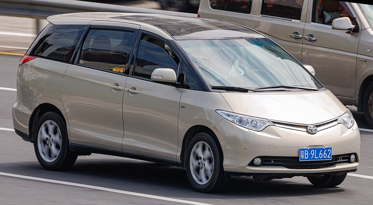 Toyota Previa — 3rd gen XR50 (2006-2019)