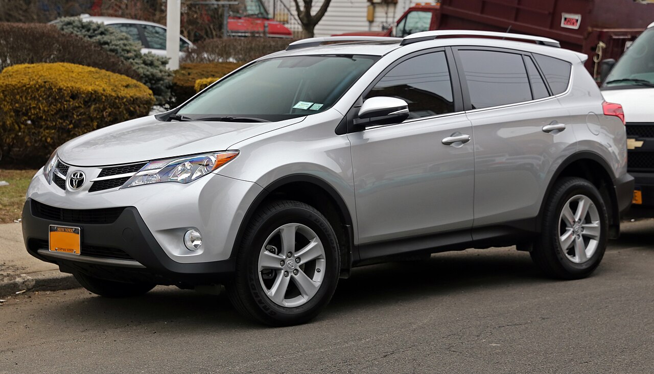 Toyota Rav4 — 4th gen XA40 (2012-2018)