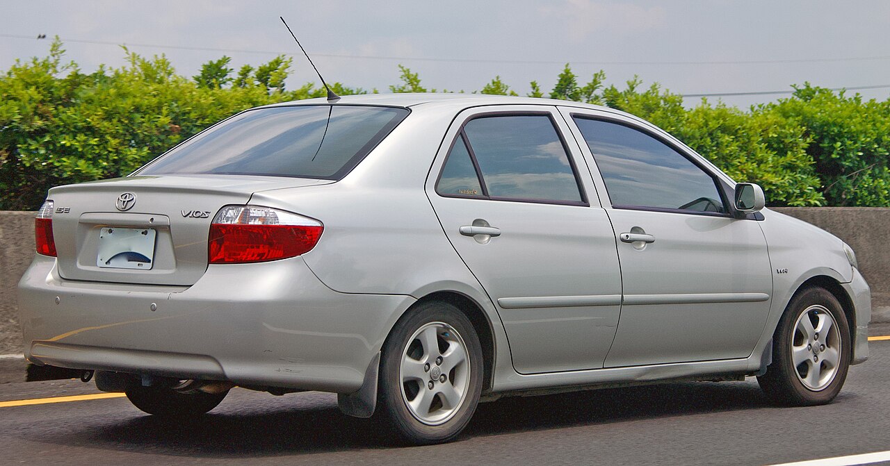 Toyota Vios — 1st gen XP40 (2002-2007)